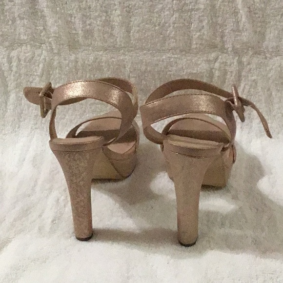 Steve Madden rose Gold Sandals - Picture 3 of 4